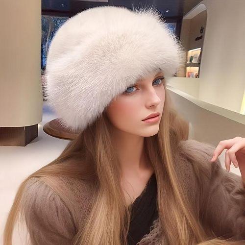 Chapeau d'hiver en faux fourrure élégant pour femmes - Casquette mongole épaisse et chaude avec protection des oreilles, design minimaliste tendance en crème/marron/blanc/noir — image 4
